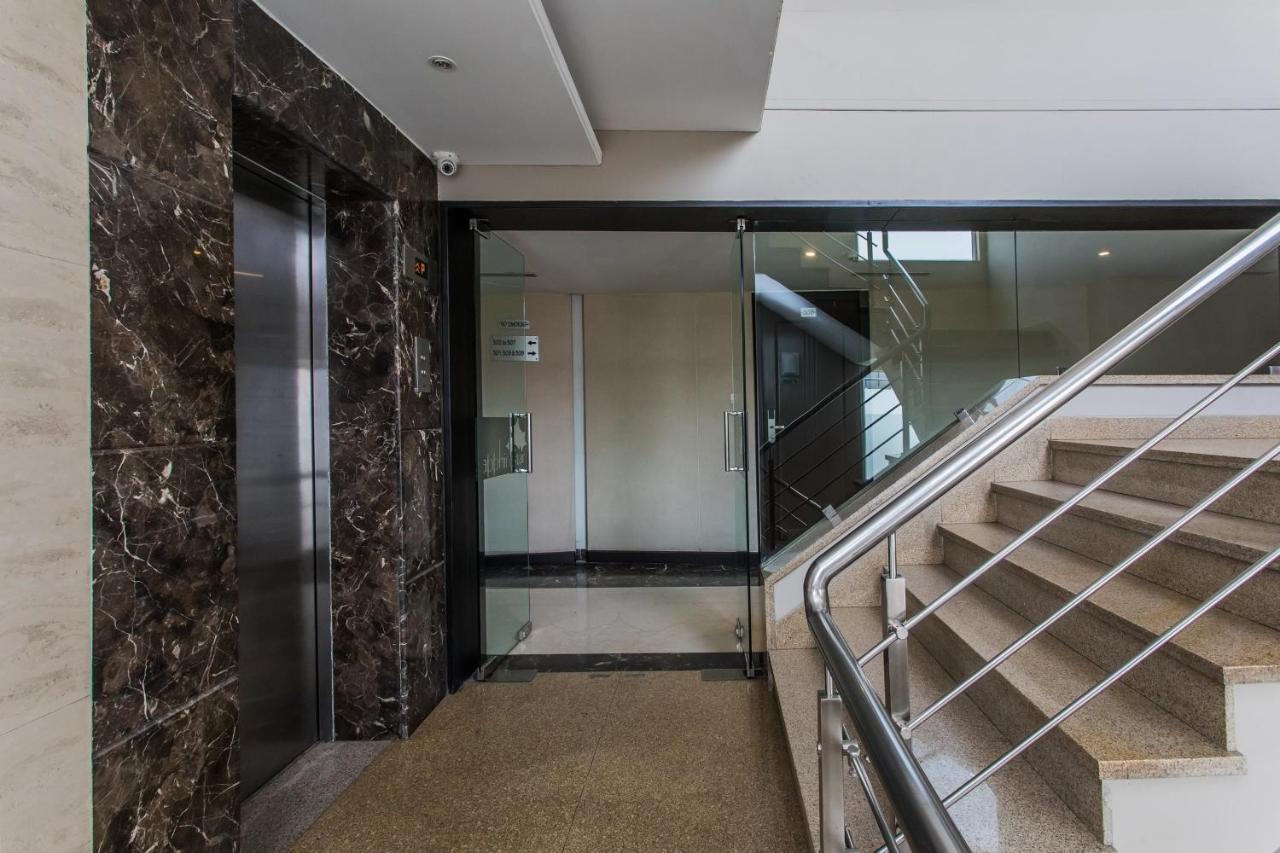 Hotel Capital O 14448 Sapphire Star Indore